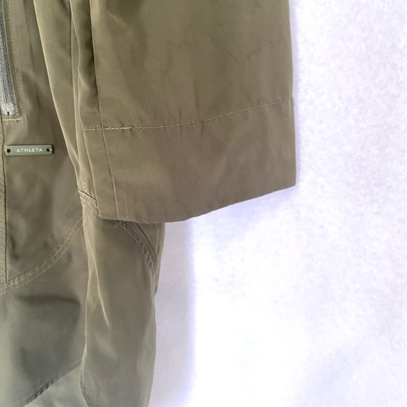 Athleta Drippity Olive Green Windbreaker Jacket Size Medium Light weight - Picture 10 of 13